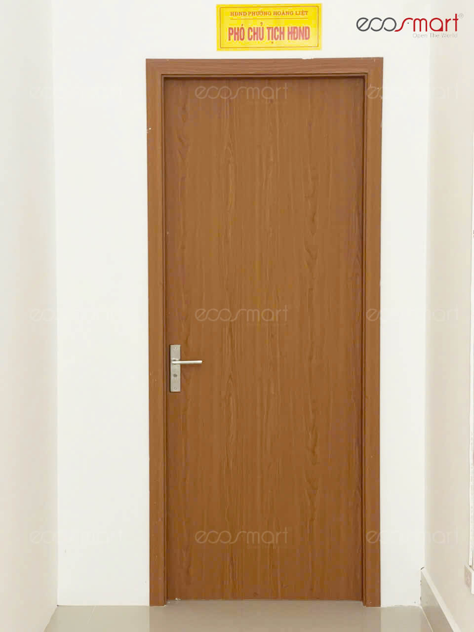 Cửa gỗ nhựa Composite Ecosmart tại công trình