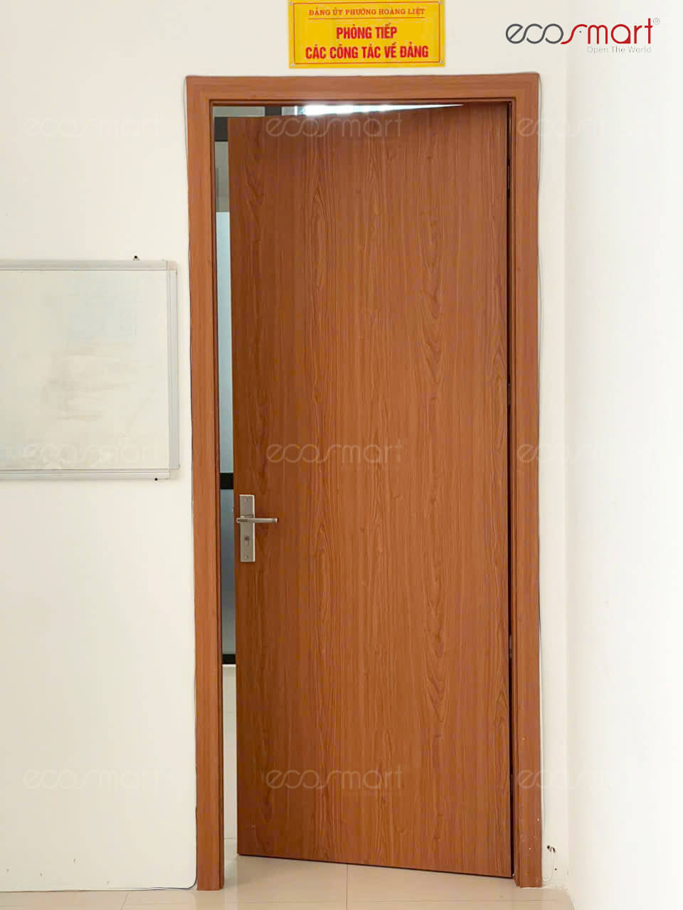 Cửa gỗ nhựa Composite Ecosmart tại công trình