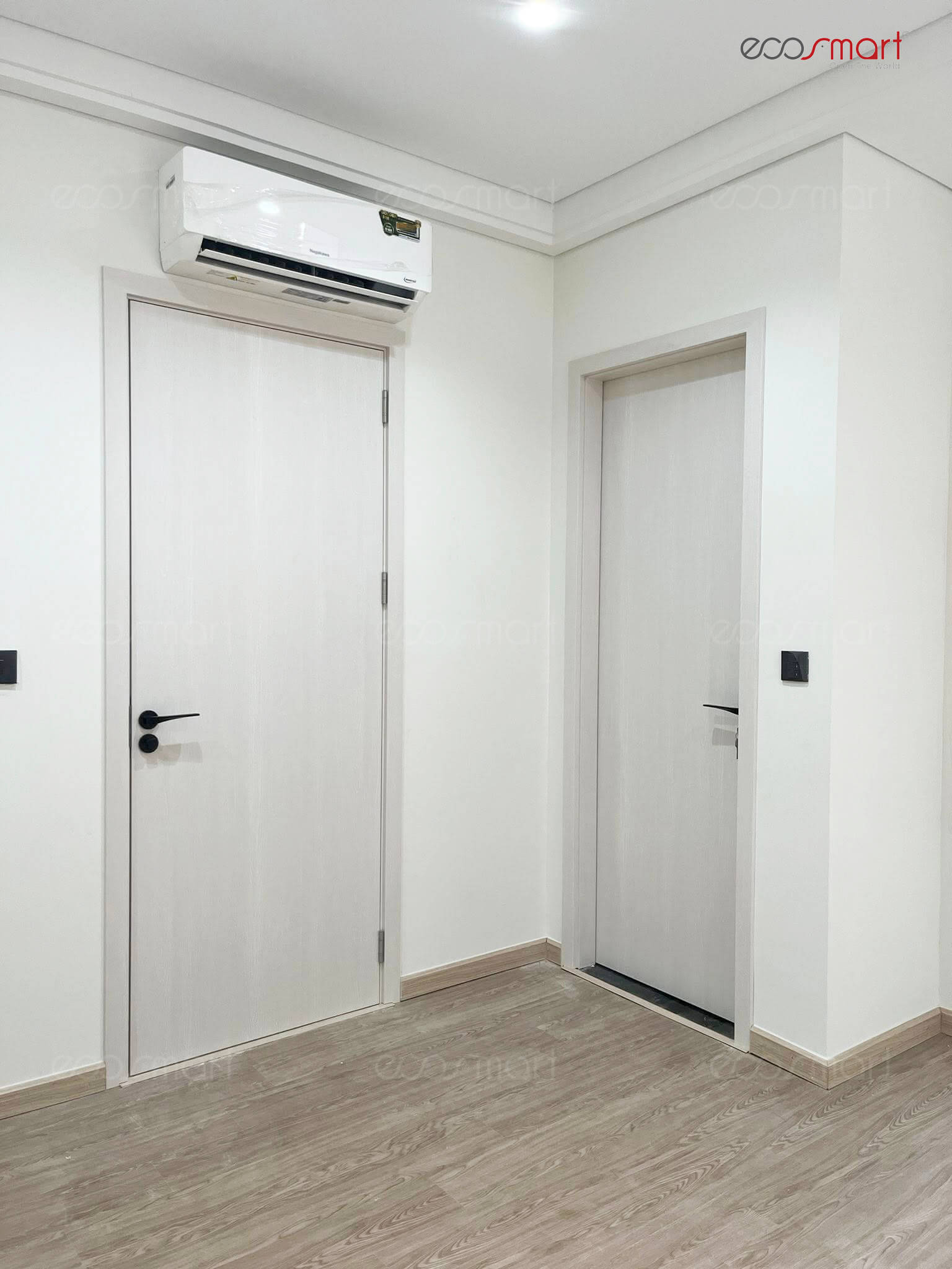 Cửa gỗ nhựa Composite Ecosmart màu m11