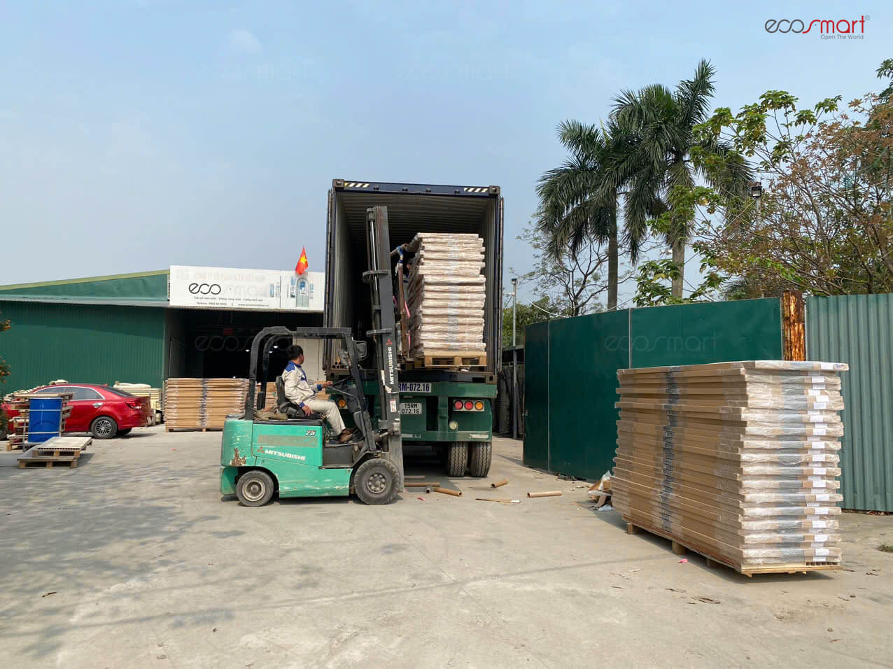 CONT CỬA ECOSMART TIẾP TỤC LĂN BÁNH LÊN DỰ ÁN NHÀ Ở XÃ HỘI KHU BỜ TẢ SÔNG HỒNG