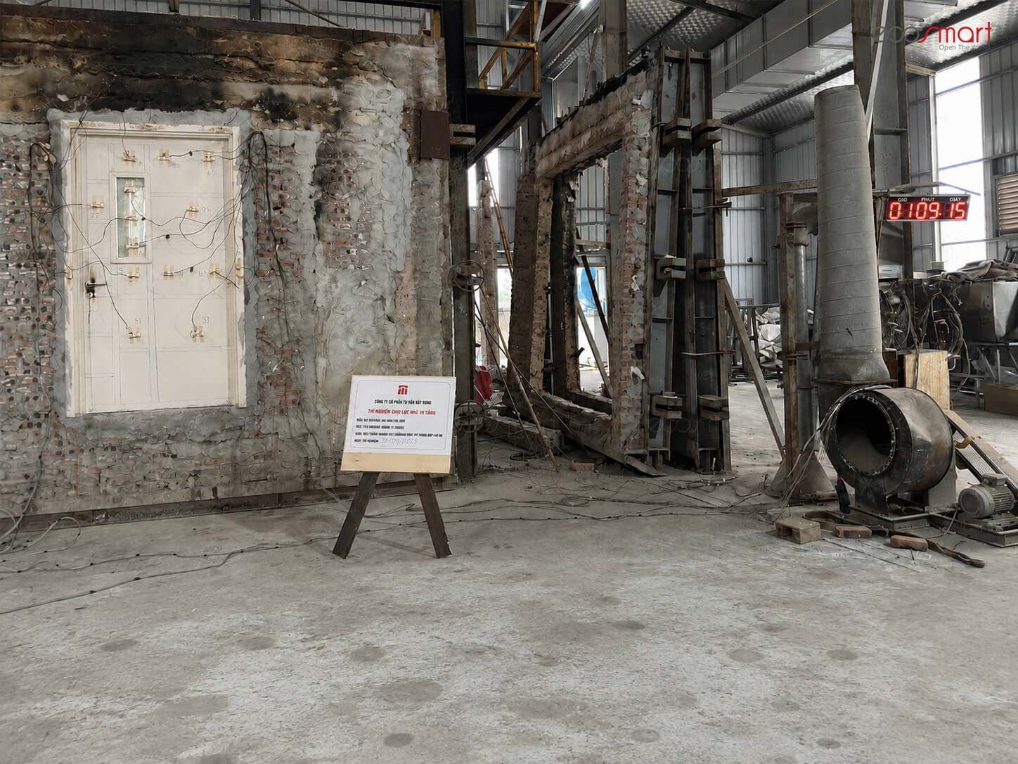 THÍ NGHIỆM THỰC TẾ CỬA GỖ CÔNG NGHIỆP CHỐNG CHÁY EI60 ECOSMART