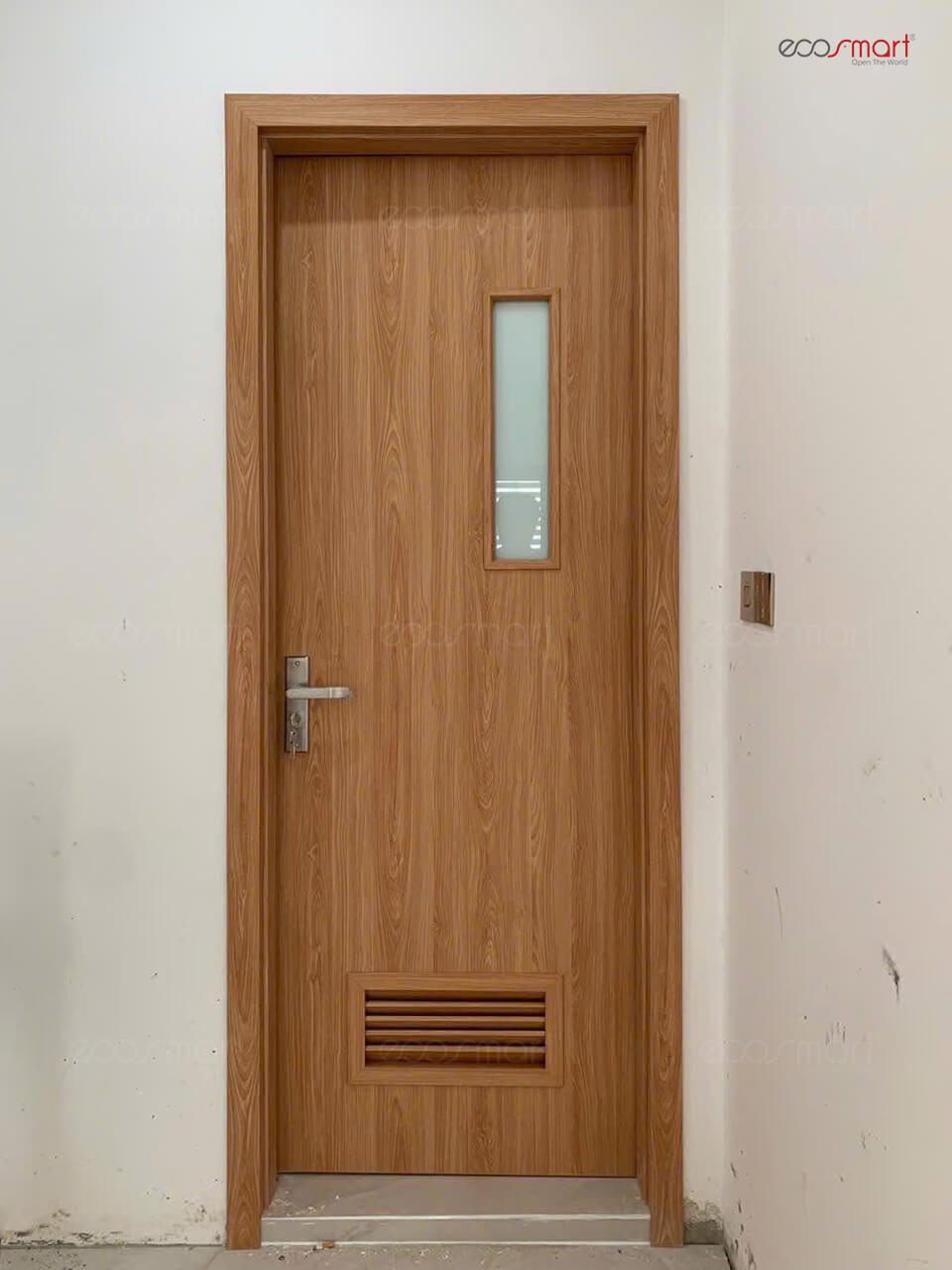 Mẫu cửa gỗ nhựa Composite Ecosmart cho nhà vệ sinh