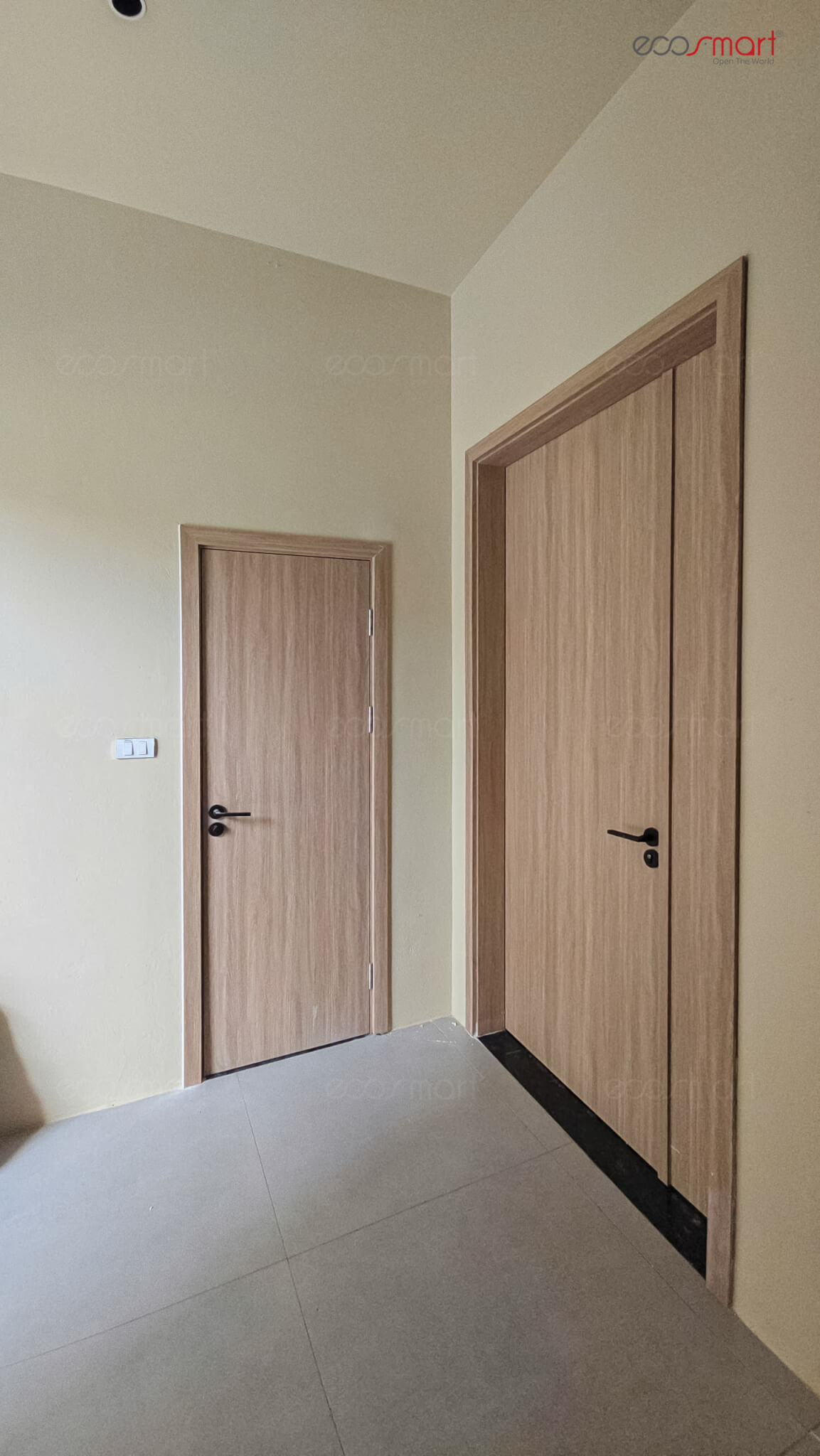 Cửa gỗ nhựa Composite Ecosmart tại Ville De Champ Mộc Châu