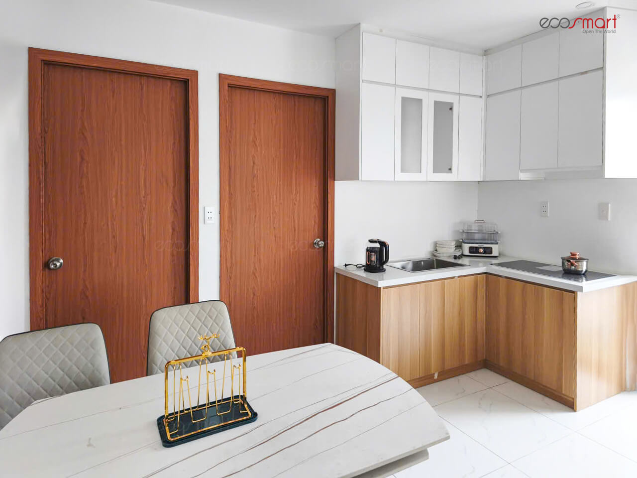 Cửa gỗ nhựa Composite Ecosmart tại dự án