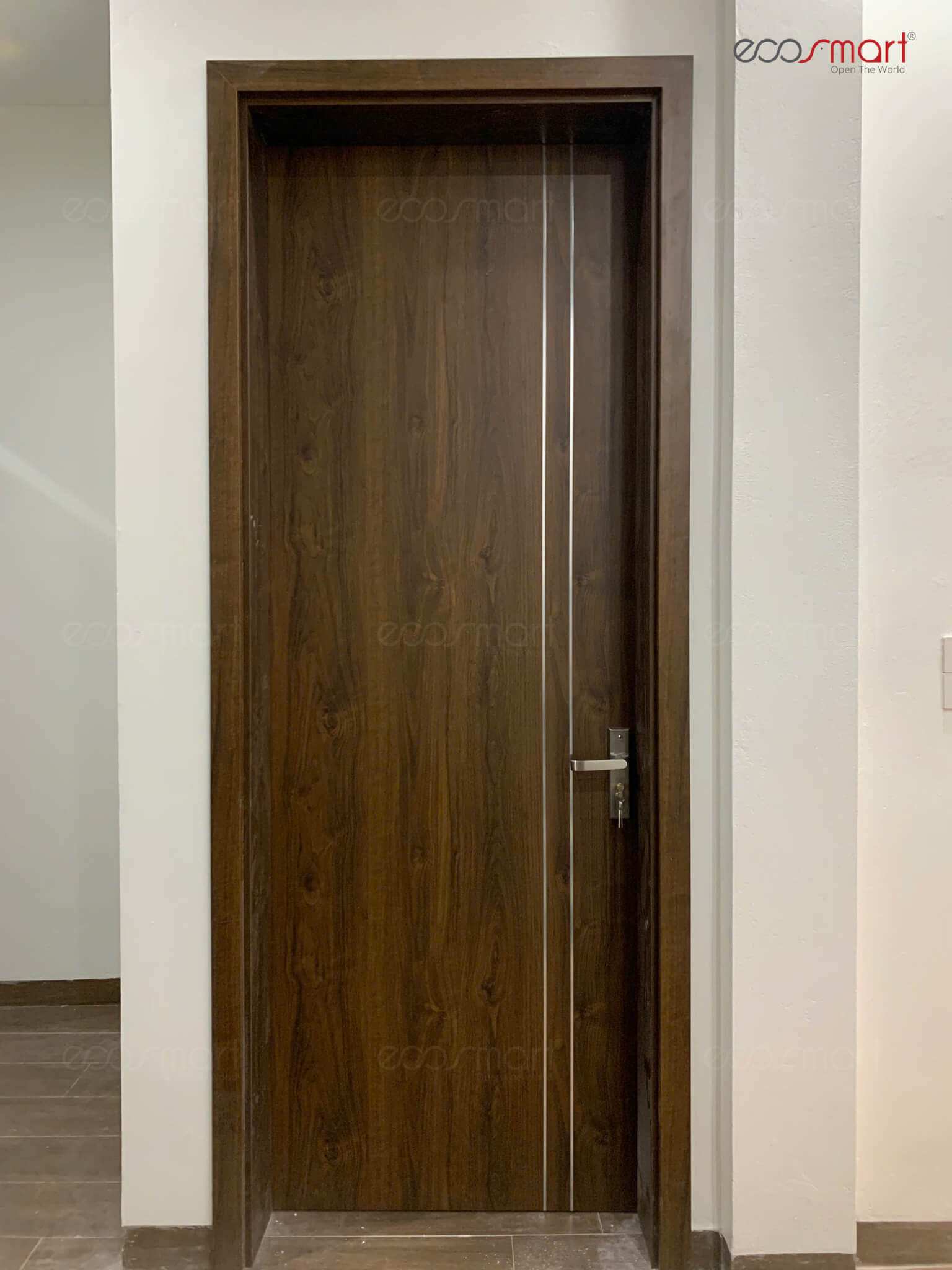 Mẫu cửa gỗ nhựa Composite Ecosmart chỉ nhôm