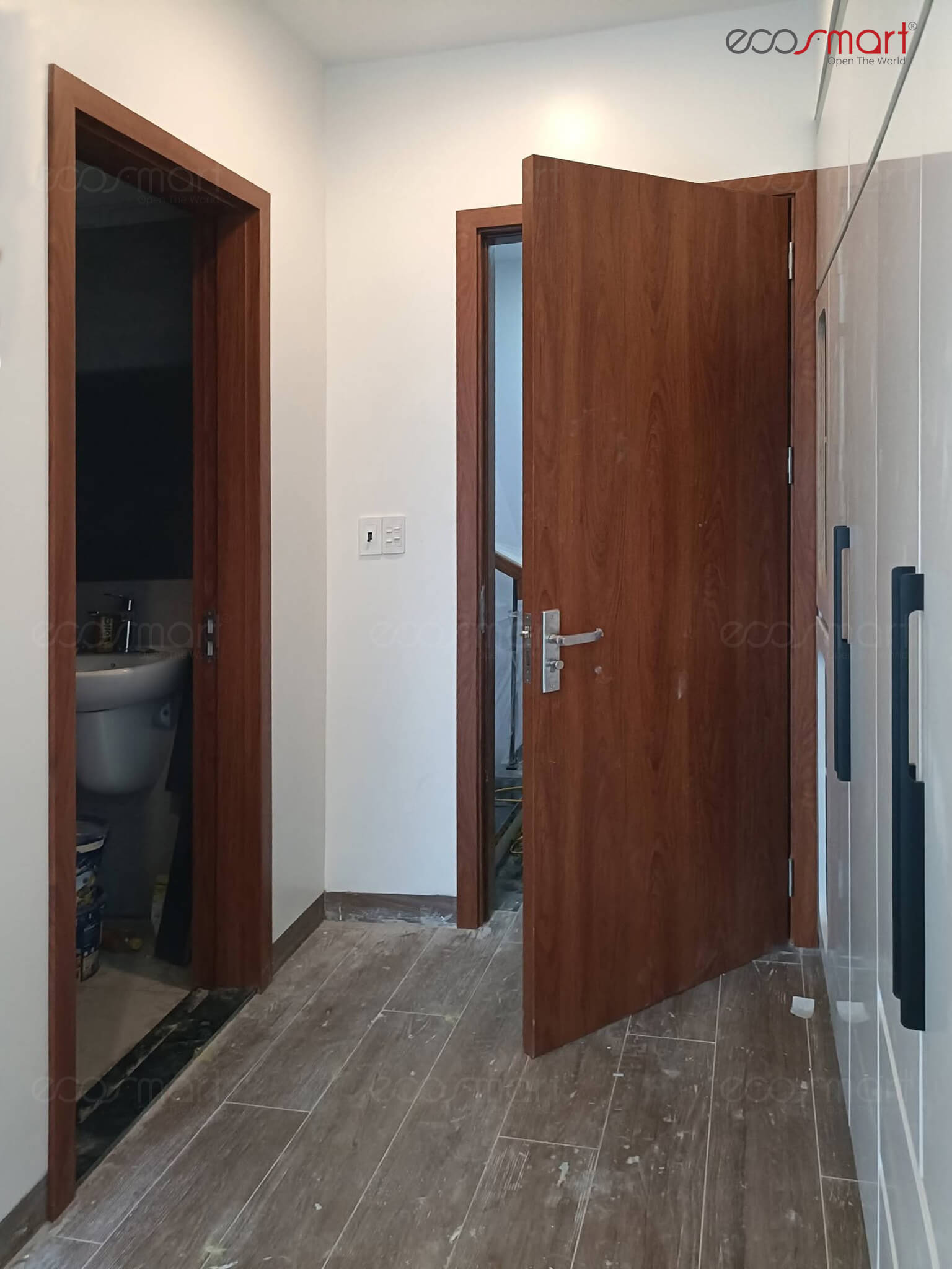 Mẫu cửa gỗ nhựa Composite Ecosmart màu M18
